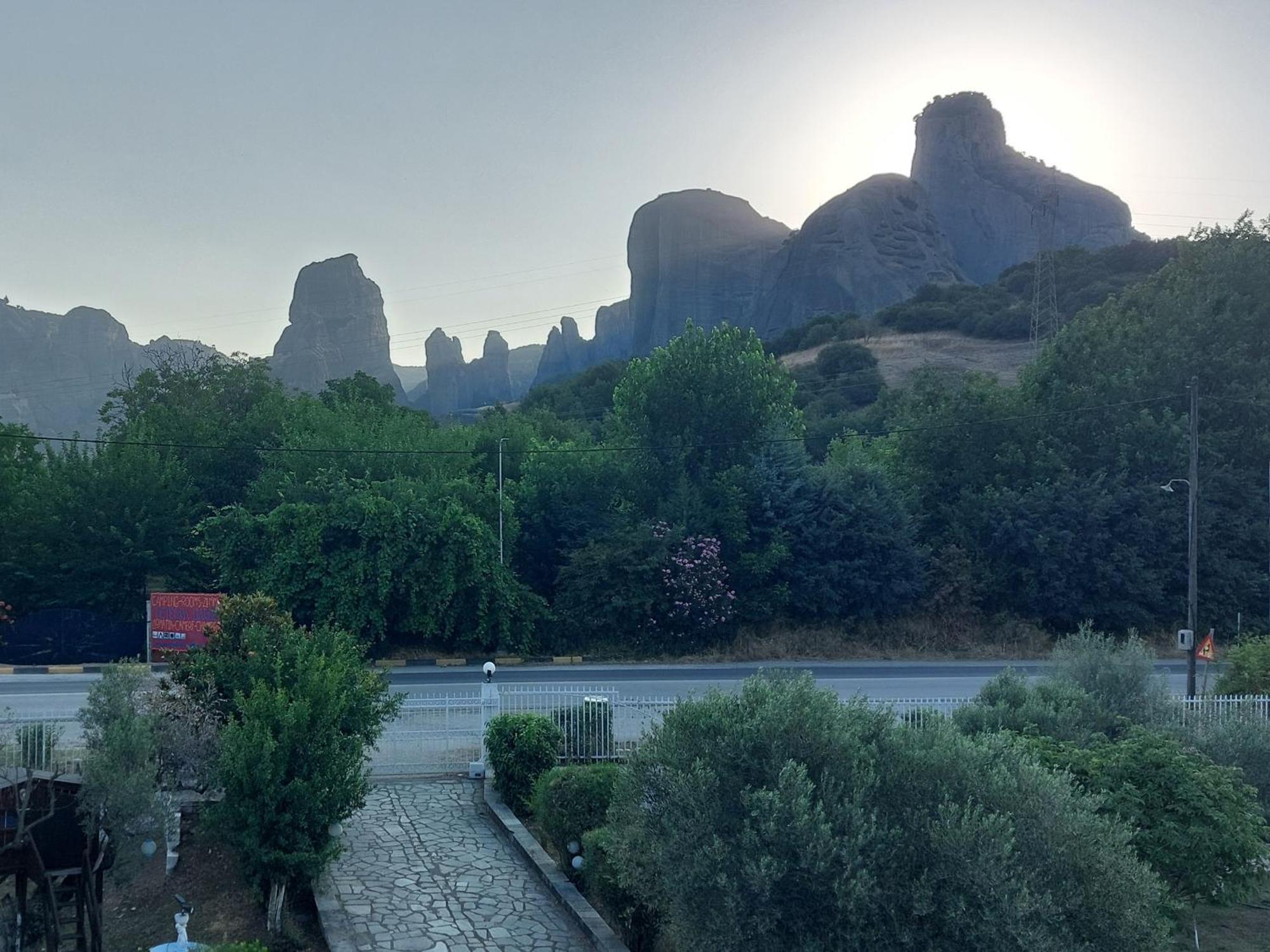 Pomegranate Tree House - Meteora Guest House Kalambaka Bagian luar foto